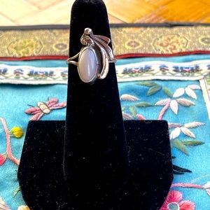 Vintage pink mother of pearl ring